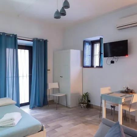 Civico 87 Couette-café